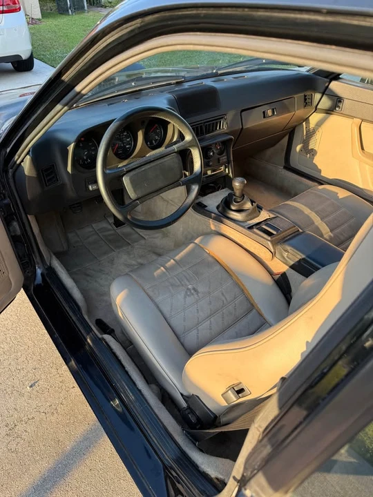 1987 Porsche 924 S - Image 5 of 13