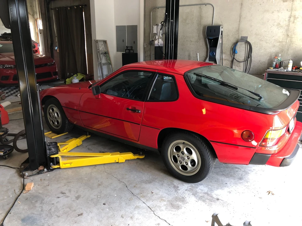1987 Porsche 924 S - Image 12 of 23
