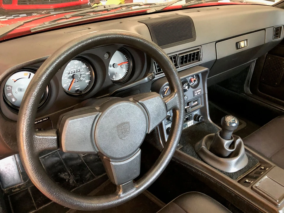 1987 Porsche 924 S - Image 17 of 23