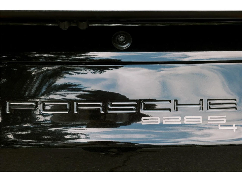 1987 Porsche 928 S4 - Image 14 of 26
