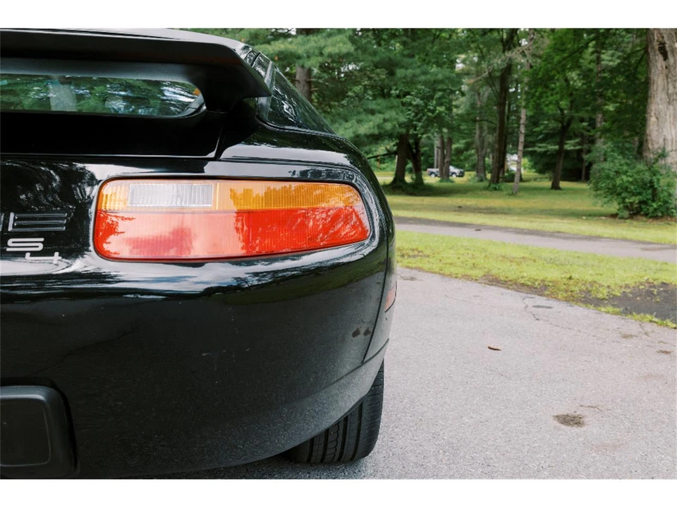 1987 Porsche 928 S4 - Image 15 of 26
