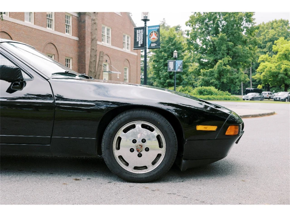 1987 Porsche 928 S4 - Image 12 of 26