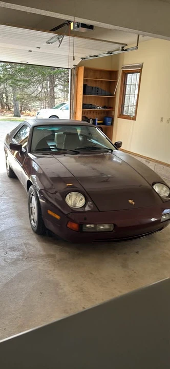 1987 Porsche 928 - Image 2 of 6