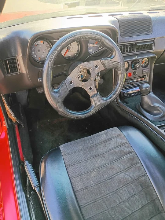 1987 Porsche 928 - Image 4 of 9