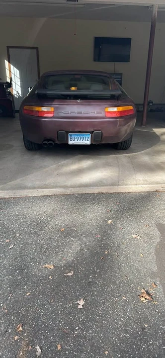 1987 Porsche 928 - Image 4 of 6