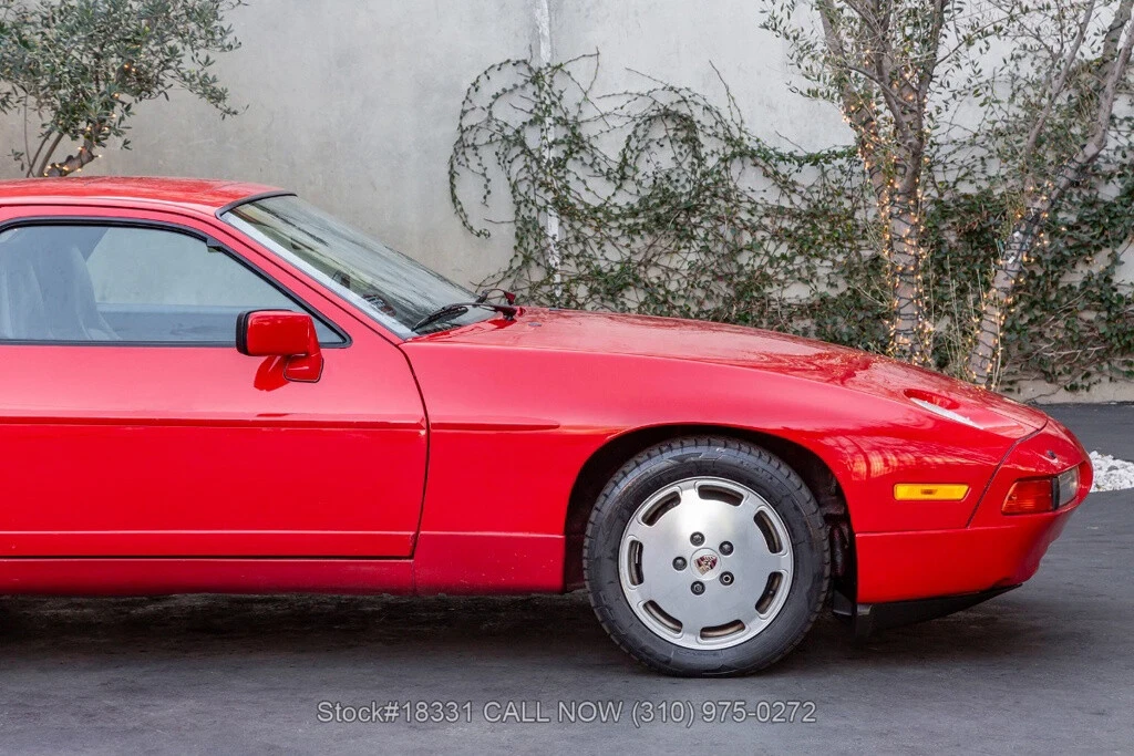 1987 Porsche 928 - Image 11 of 12