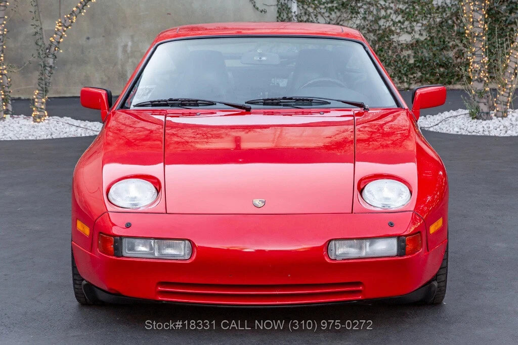 1987 Porsche 928 - Image 2 of 12