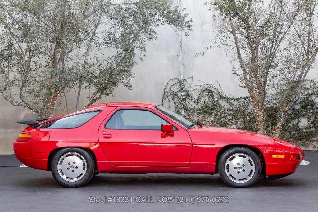1987 Porsche 928 - Image 5 of 12