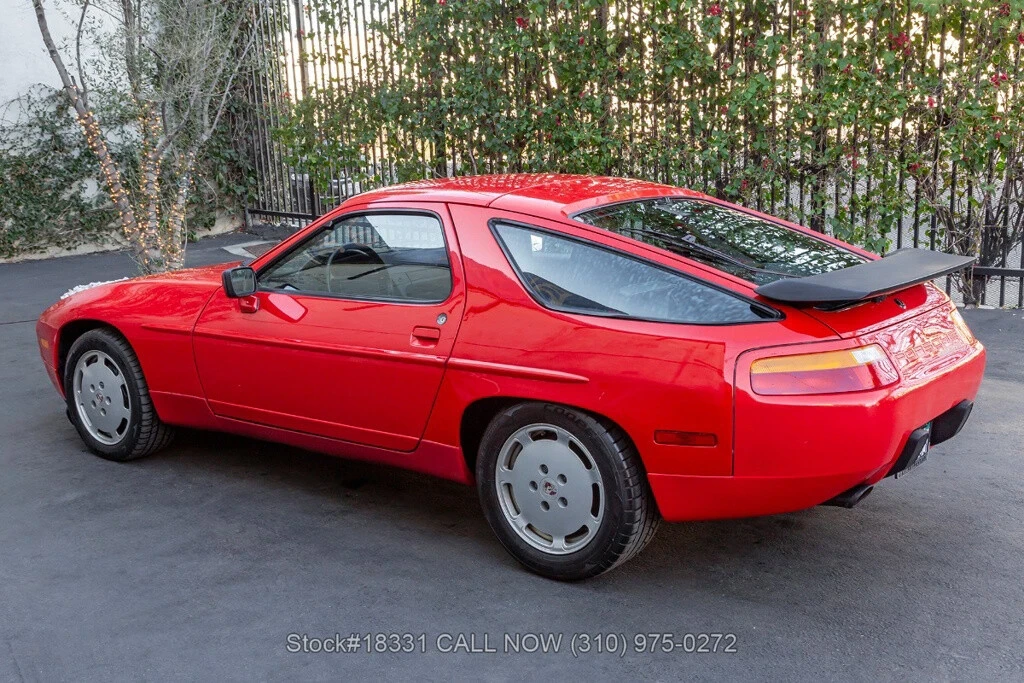 1987 Porsche 928 - Image 8 of 12