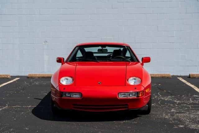 1987 Porsche 928 - Image 7 of 16