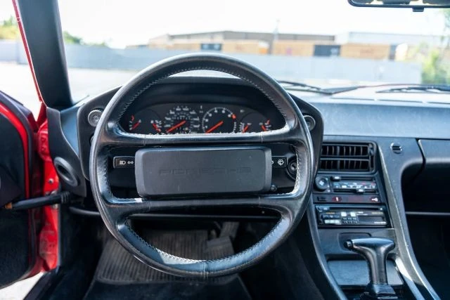 1987 Porsche 928 - Image 15 of 16