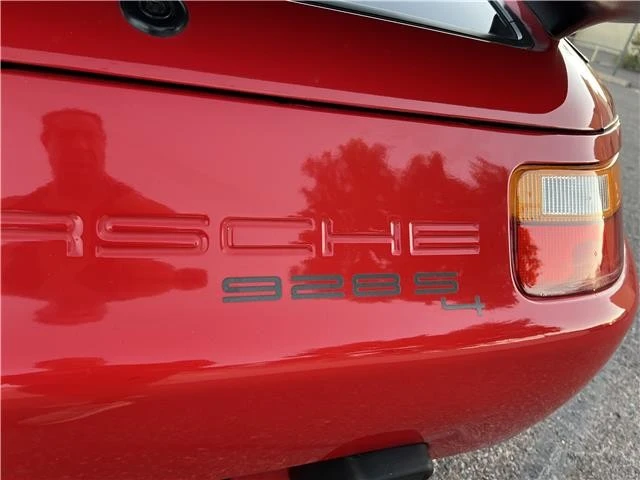1987 Porsche 928 S4 - Image 18 of 21