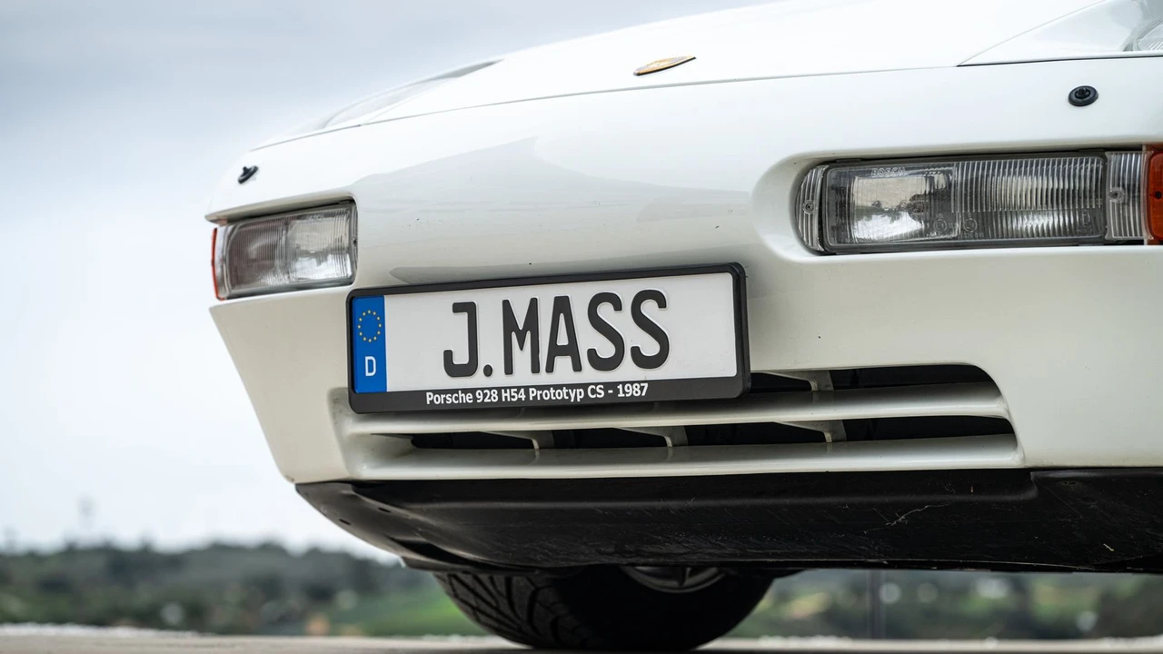 1987 Porsche 928 S4 - Image 15 of 31