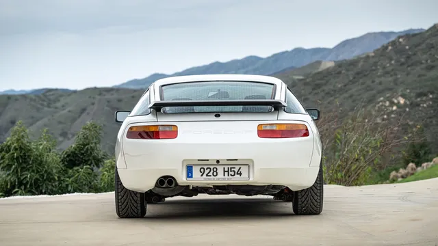 1987 Porsche 928 S4 - Image 2 of 31