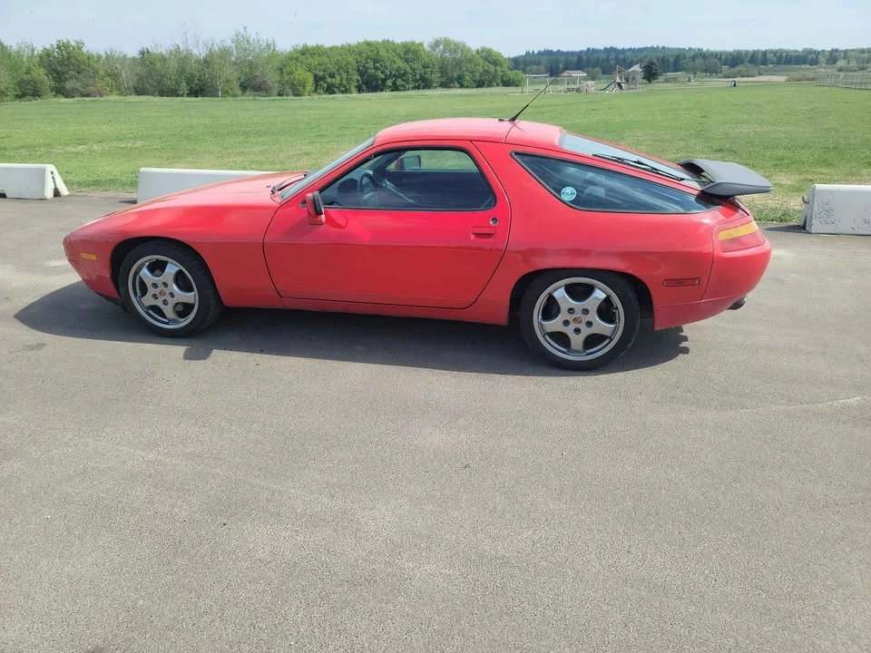 1987 Porsche 928 S4 - Image 2 of 10