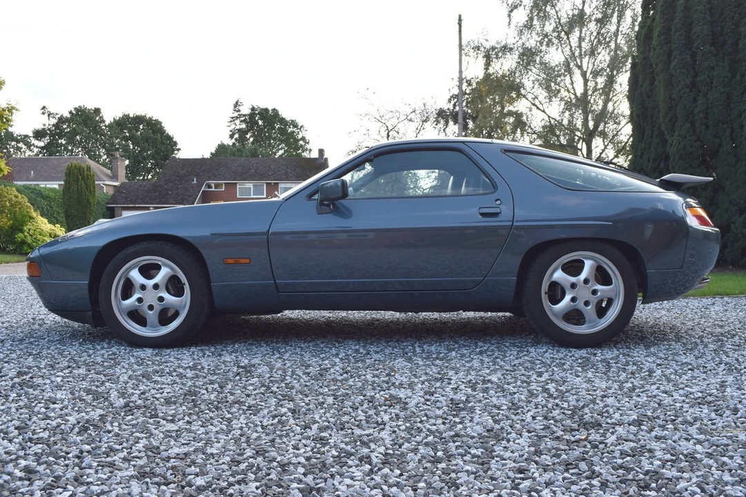 1987 Porsche 928 S4 - Image 14 of 30