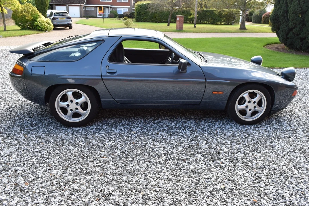 1987 Porsche 928 S4 - Image 12 of 30