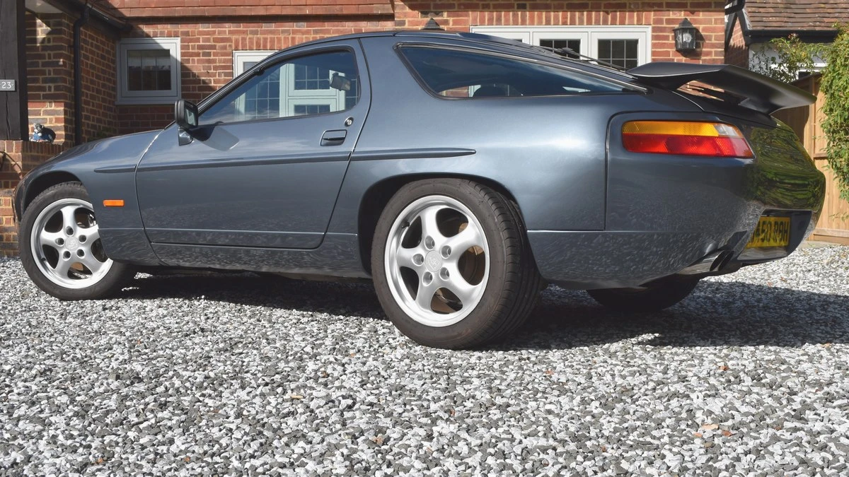 1987 Porsche 928 S4 - Image 7 of 30