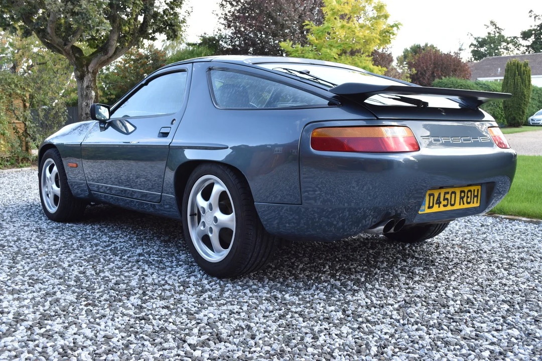 1987 Porsche 928 S4 - Image 8 of 30