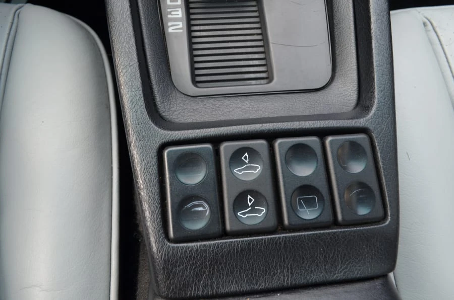 1987 Porsche 928 S4 - Image 10 of 11