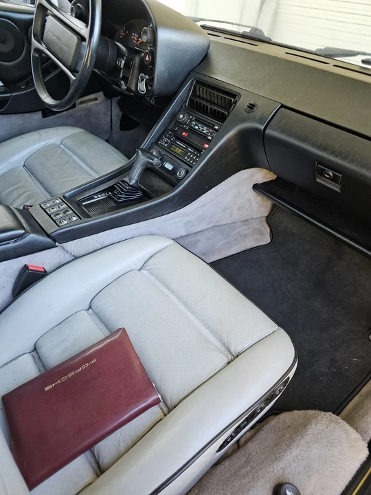 1987 Porsche 928 S - Image 12 of 18