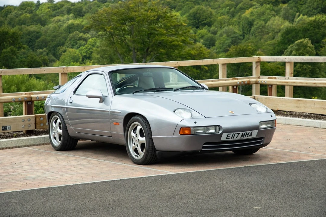 1987 Porsche 928 S4 - Image 8 of 30