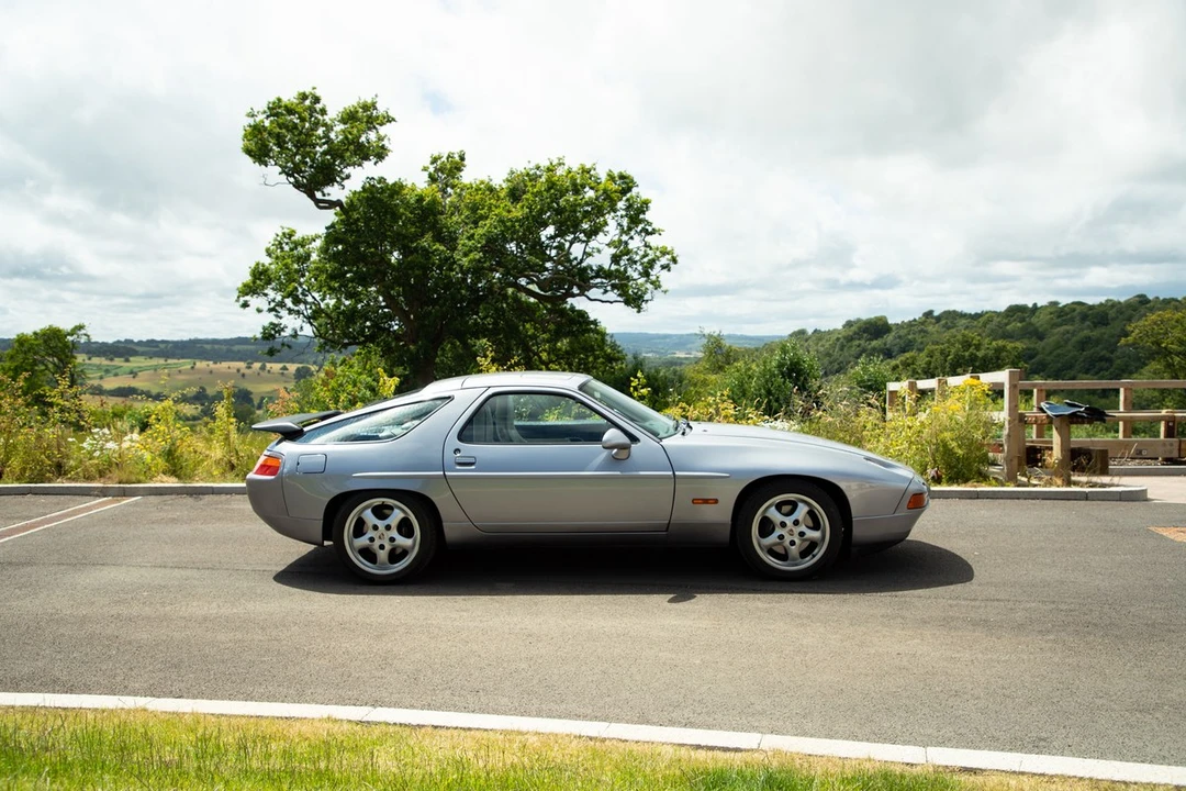 1987 Porsche 928 S4 - Image 10 of 30