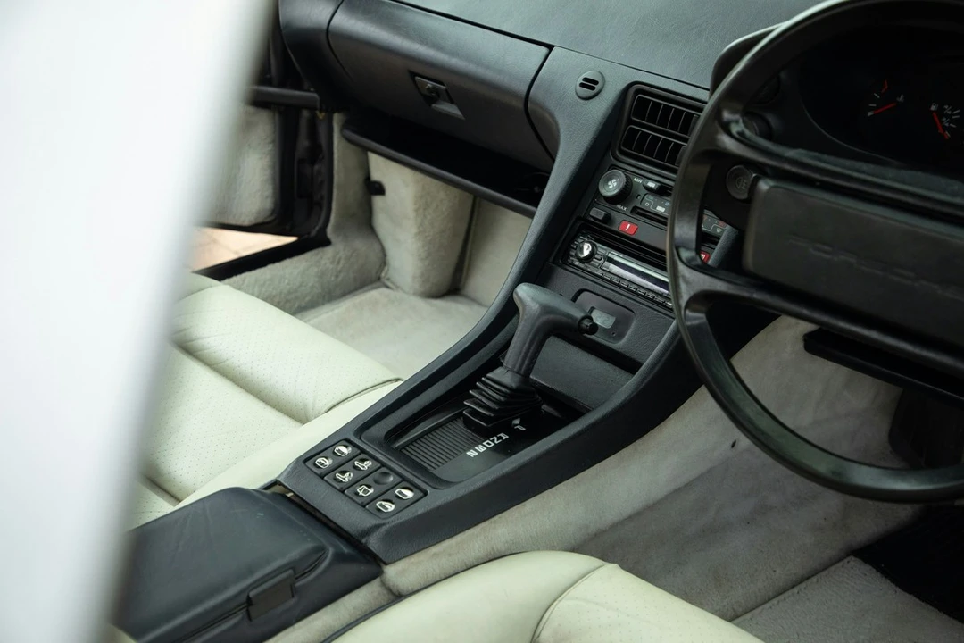 1987 Porsche 928 S4 - Image 26 of 30