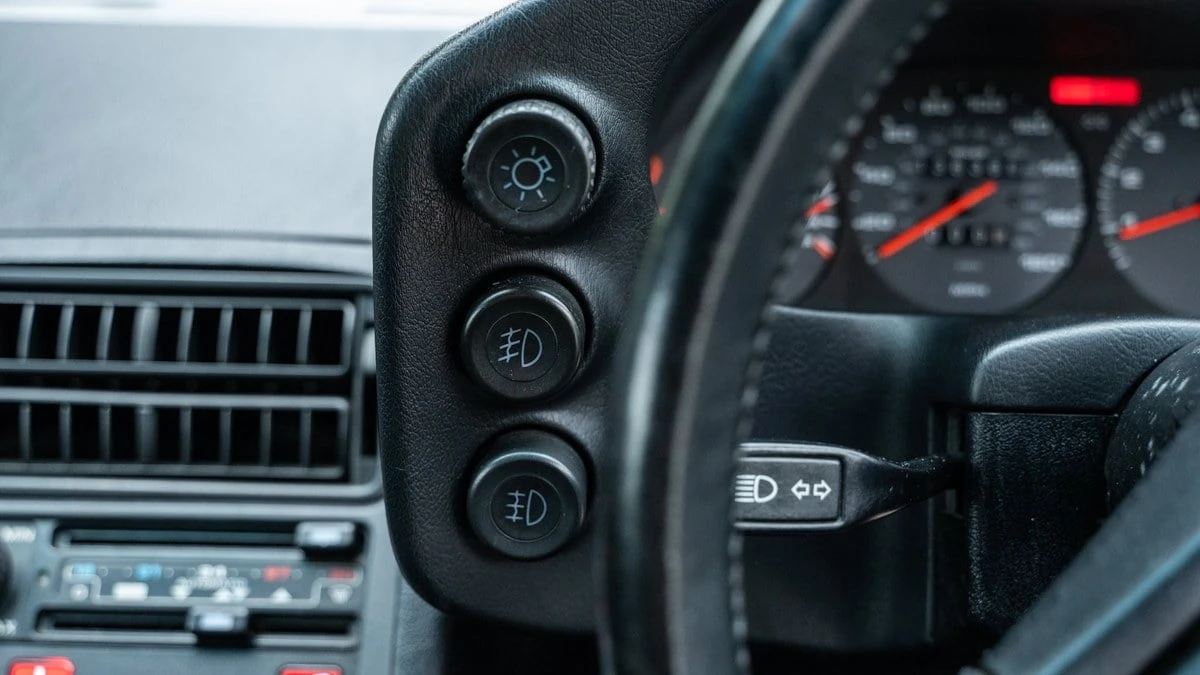 1987 Porsche 928 S4 - Image 29 of 30