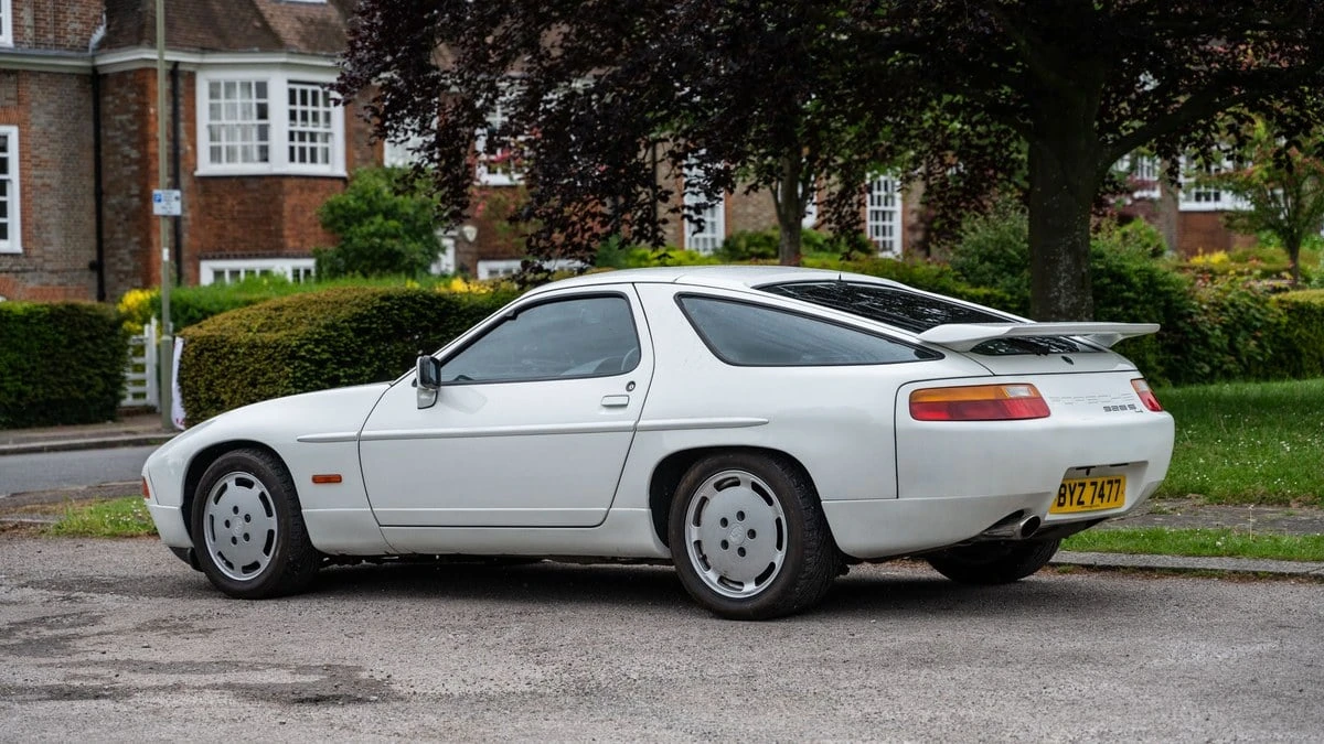 1987 Porsche 928 S4 - Image 9 of 30