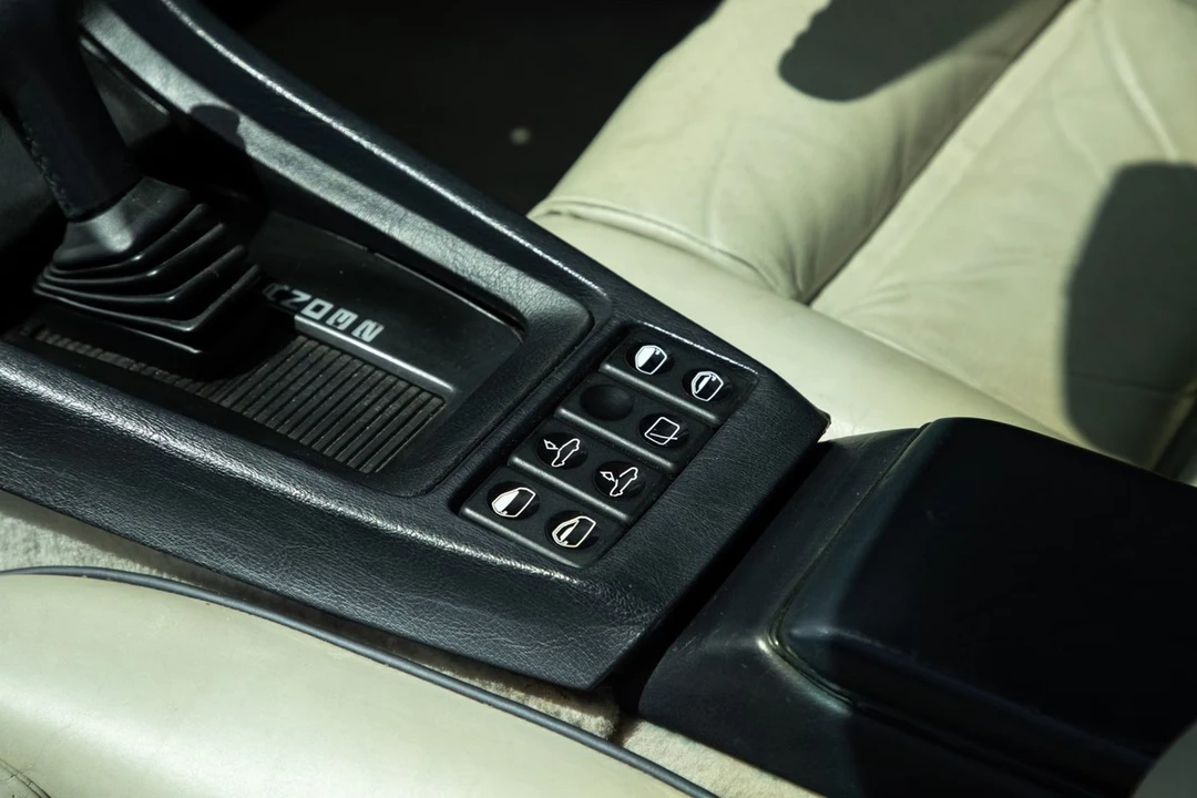 1987 Porsche 928 S4 - Image 28 of 30