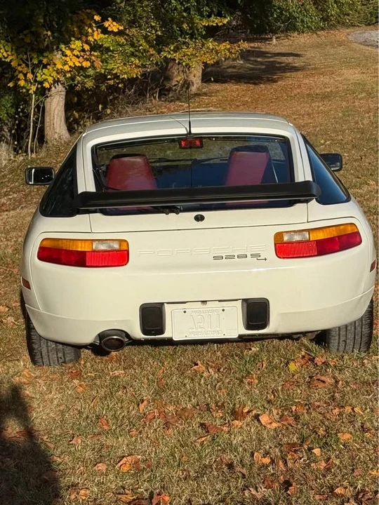 1987 Porsche 928 S4 - Image 6 of 17
