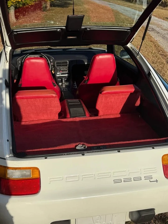 1987 Porsche 928 S4 - Image 12 of 17
