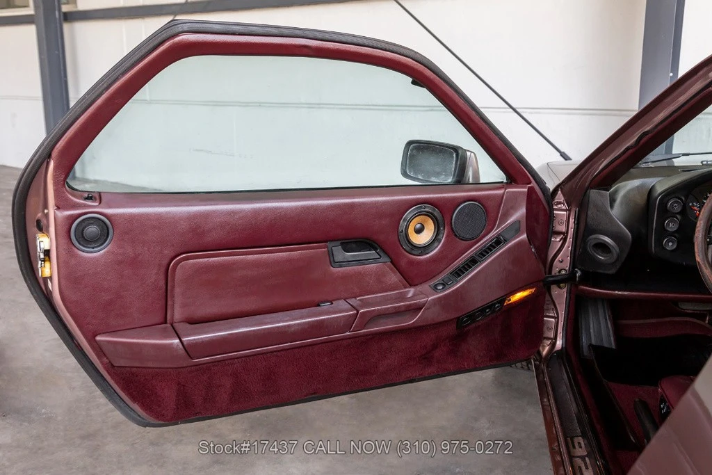1987 Porsche 928 S4 - Image 15 of 24