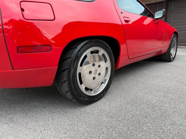 1987 Porsche 928 S4 - Image 9 of 20