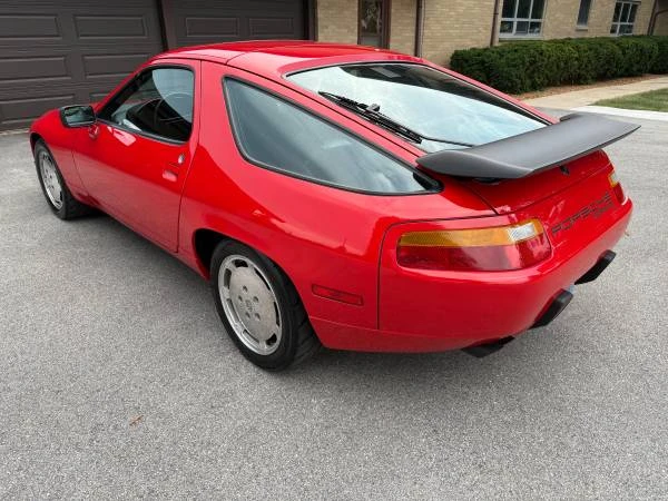 1987 Porsche 928 S4 - Image 7 of 20