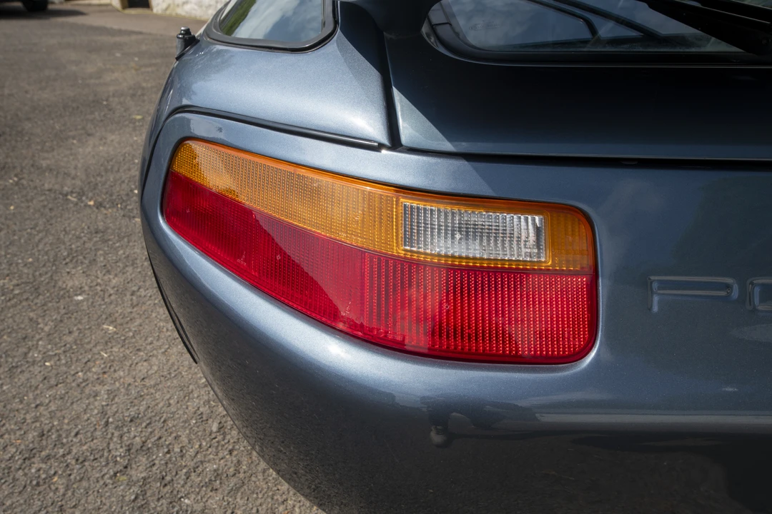 1987 Porsche 928 S4 - Image 15 of 31