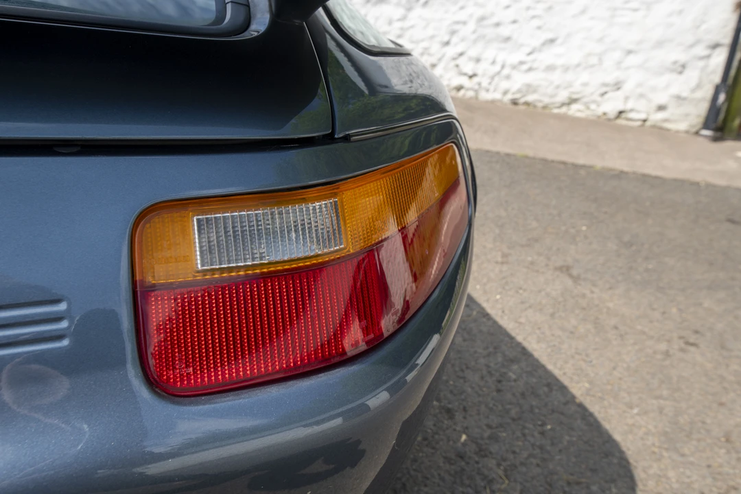1987 Porsche 928 S4 - Image 16 of 31