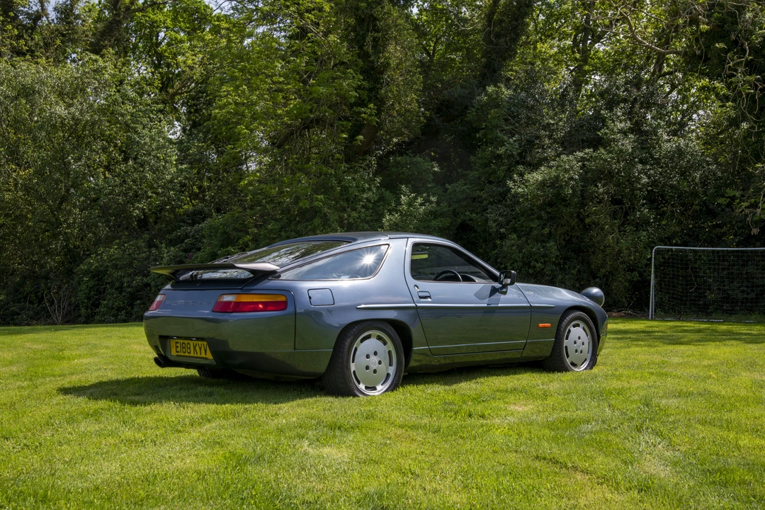 1987 Porsche 928 S4 - Image 6 of 31