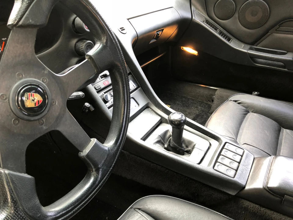 1987 Porsche 928 S4 - Image 17 of 31