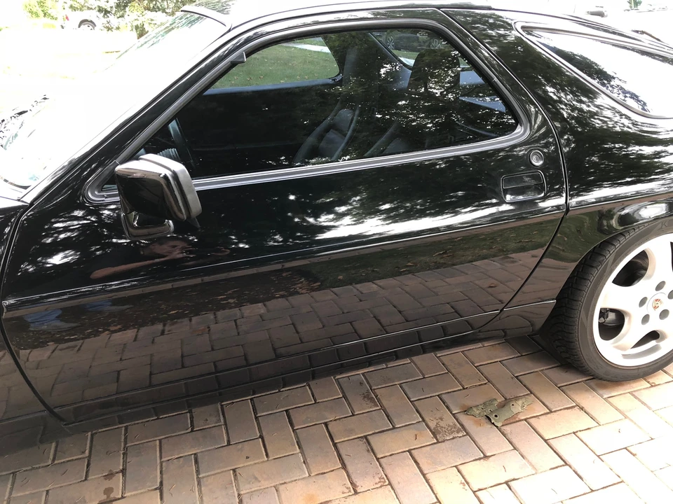 1987 Porsche 928 S4 - Image 13 of 31