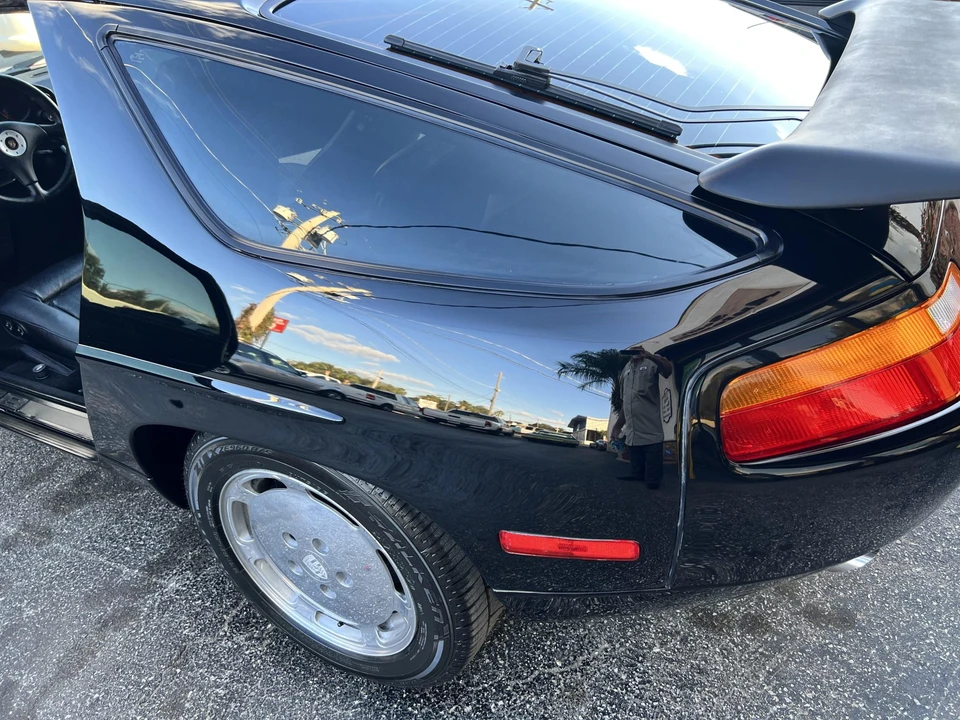 1987 Porsche 928 S4 - Image 30 of 31