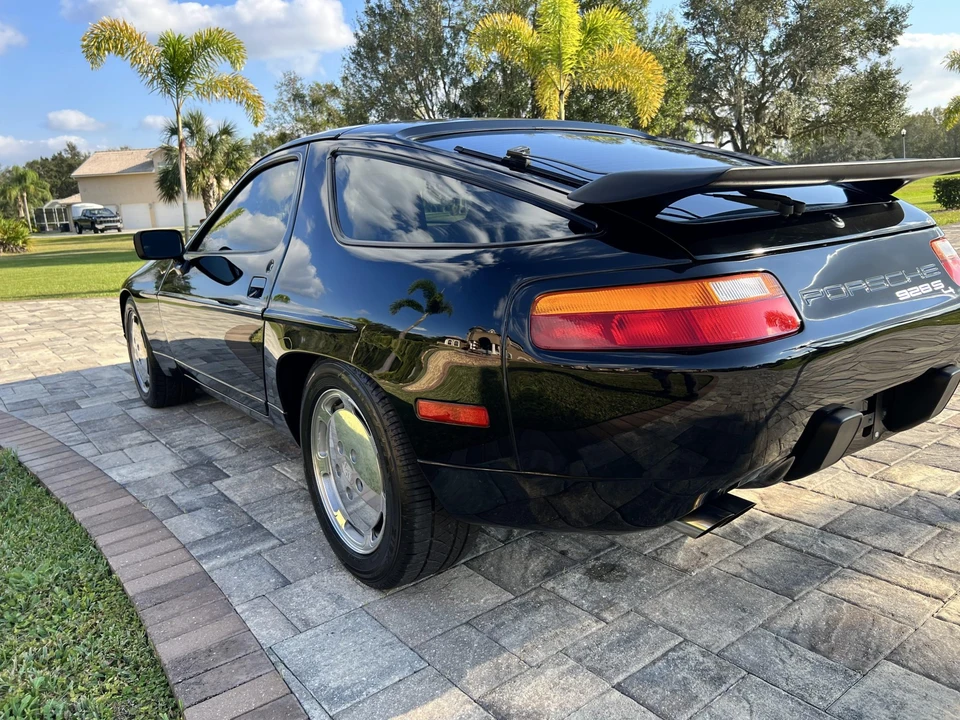 1987 Porsche 928 S4 - Image 27 of 31