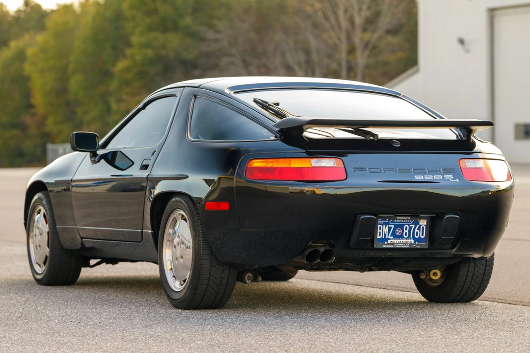 1987 Porsche 928 S4 - Image 17 of 31