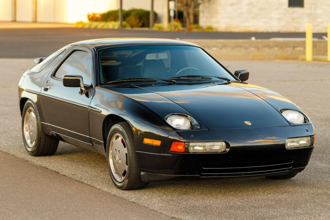 1987 Porsche 928 S4 - Image 8 of 31