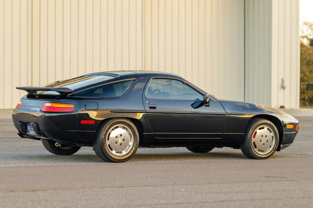 1987 Porsche 928 S4 - Image 12 of 31