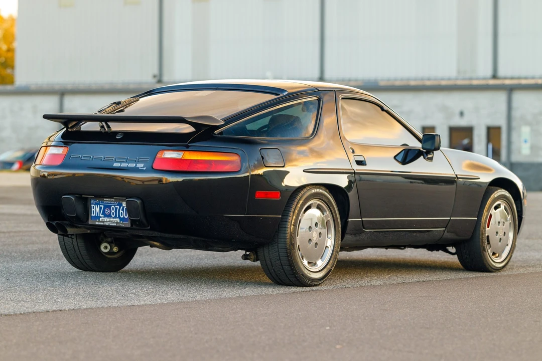 1987 Porsche 928 S4 - Image 13 of 31