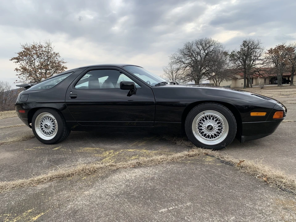 1987 Porsche 928 S4 - Image 9 of 31