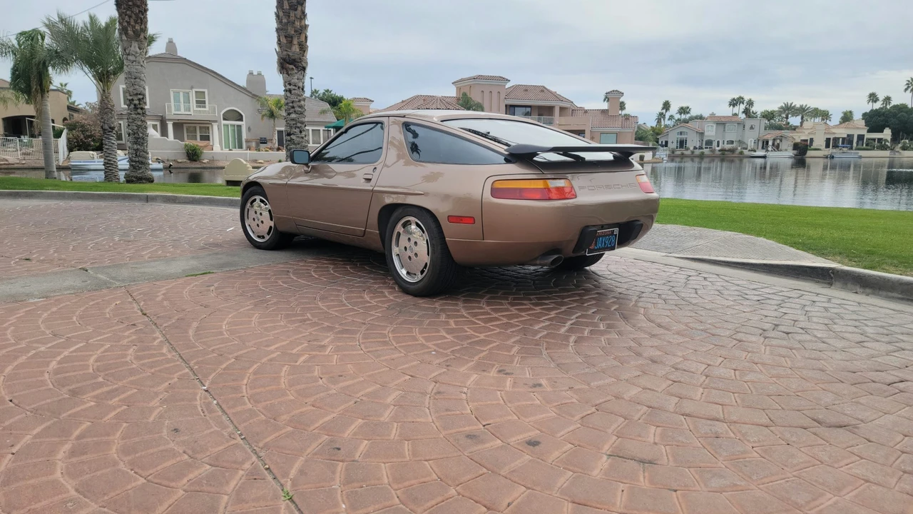 1987 Porsche 928 S4 - Image 14 of 31