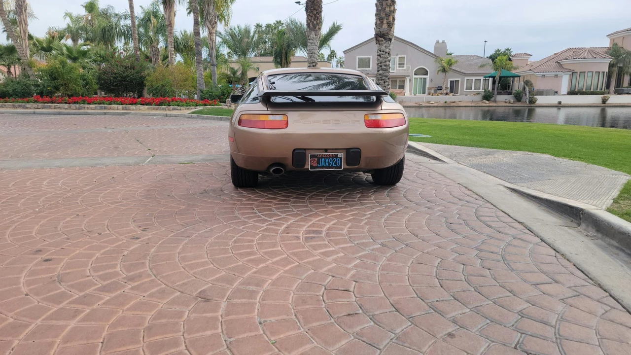 1987 Porsche 928 S4 - Image 16 of 31